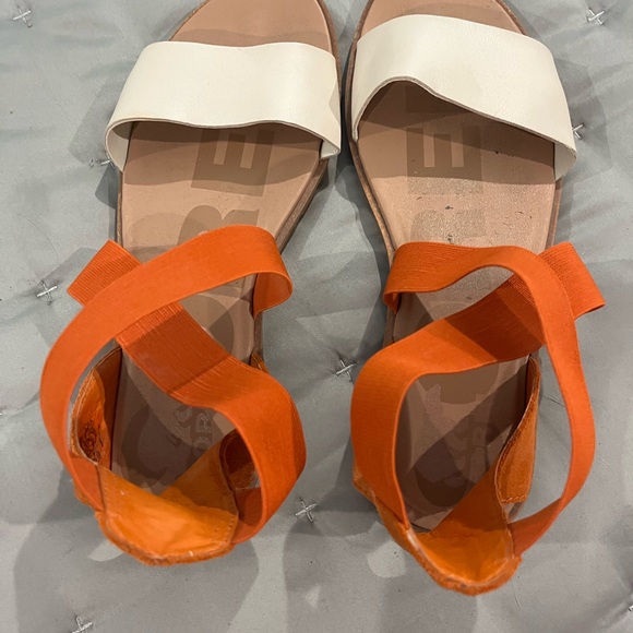 Sorel Women's Ella ll Sandals in Orange and White - Picture 2 of 4